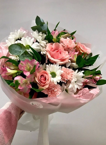 Букет c ромашковой хризантемой «Зефир» от интернет-магазина цветов в 