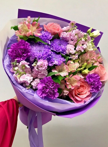 Букет с маттиолой «Сирень» от интернет-магазина цветов в 