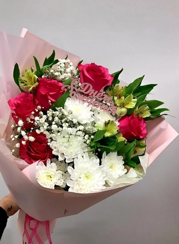 Букет с розами и альстромерией  «Малиновый пломбир» от интернет-магазина цветов в 