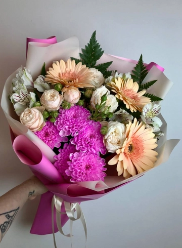 Букет с герберой «Летняя свежесть» от интернет-магазина цветов в 