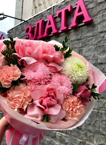 Букет с французской розой «Нежное сердце» от интернет-магазина цветов в 