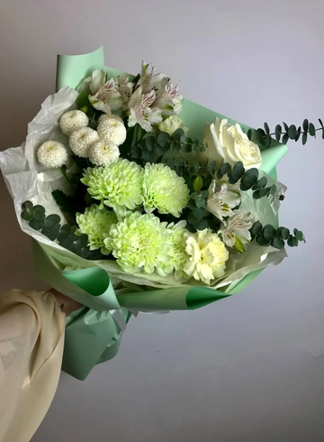 Букет с кустовой хризантемой  «Сиэт» от интернет-магазина цветов в 