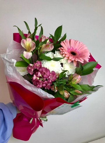 Букет с герберой «Мозаика» от интернет-магазина цветов в 