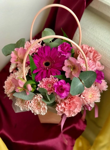 Композиция с герберой «Нежность мечты» от интернет-магазина цветов в 