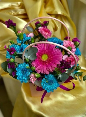 Композиция с герберой «Лимонад» от интернет-магазина цветов в 