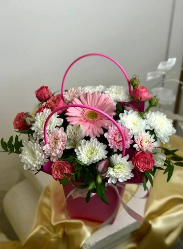 Композиция с герберой и розой  «Маленькая принцесса» от интернет-магазина цветов в 