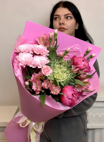 Букет с хризантемой и альстромериями «Брассика» от интернет-магазина цветов в 