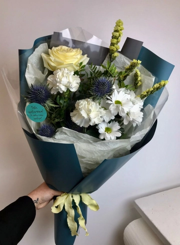 Букет с розой &laquo;Сад мечты&raquo; от интернет-магазина цветов в 