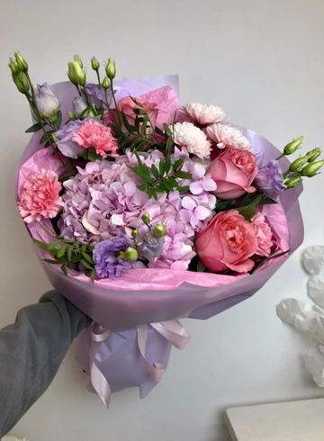 Букет с гортензией &laquo;Лавандовый раф&raquo; от интернет-магазина цветов в 
