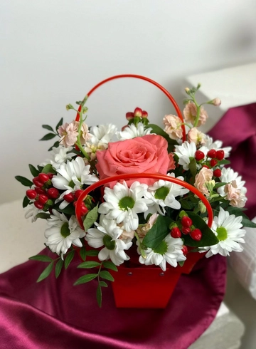 Композиция с розой &laquo;Летний вечер&raquo; от интернет-магазина цветов в 