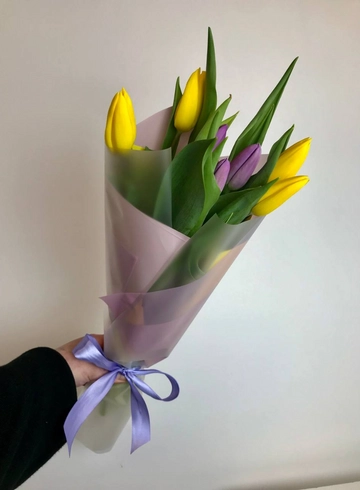 Букет тюльпанов 7шт №1 от интернет-магазина цветов в 
